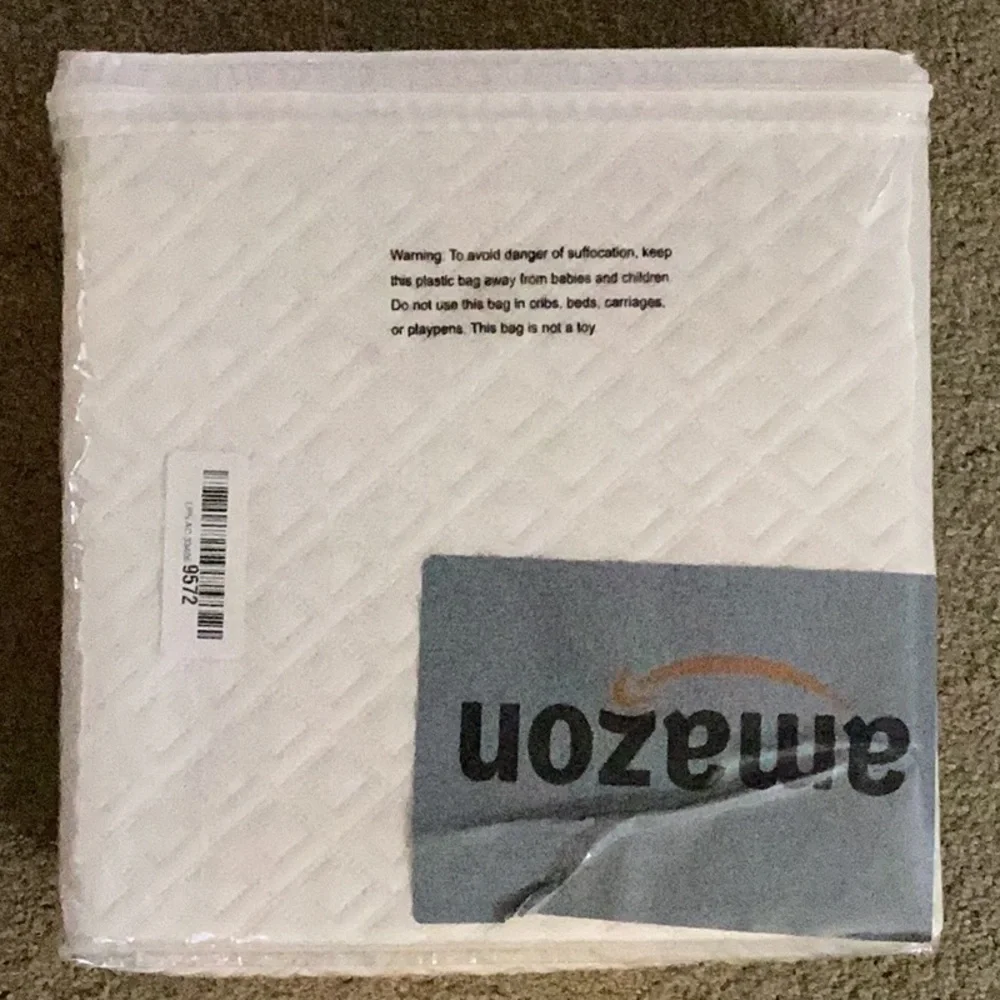 BALEINE Waterproof Queen Mattress Protector with 8''-21'' Deep Pocket - new